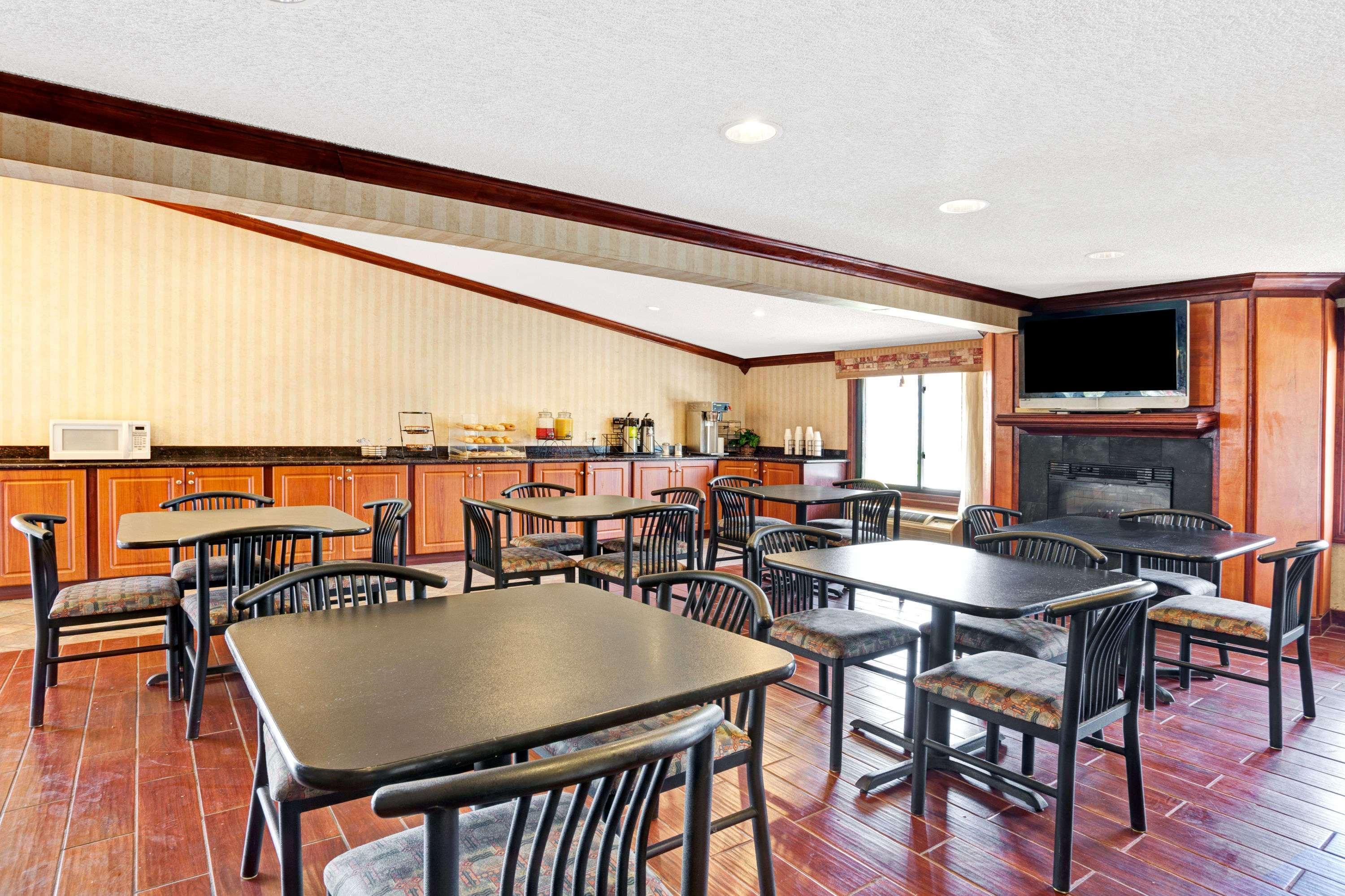 Knights Inn - Madison Heights Eksteriør billede